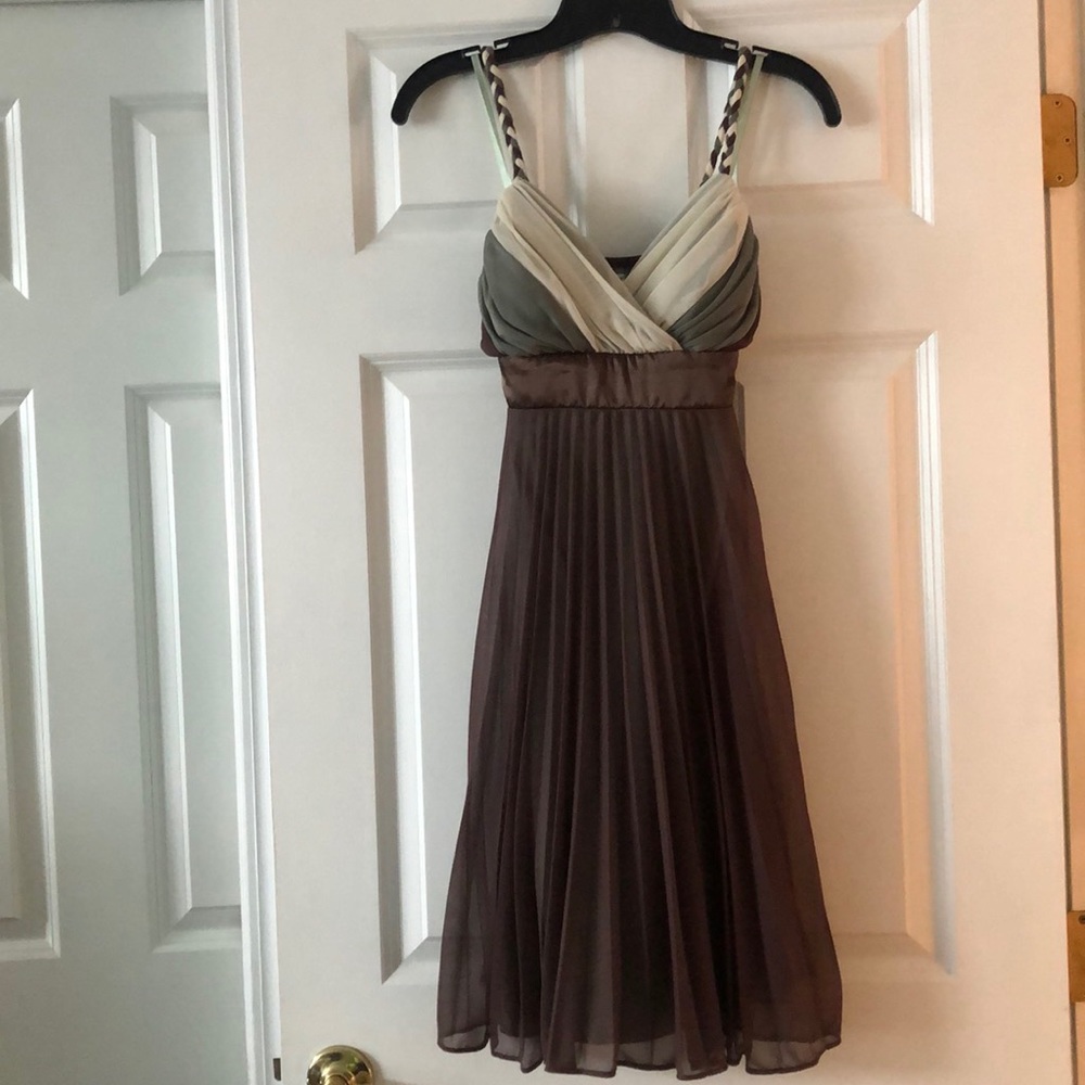 SALE🎉EUC Braided Strap w/Pleated Skirt Dress (M)